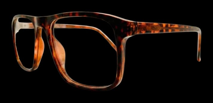 George Eyewear, vista de perfil