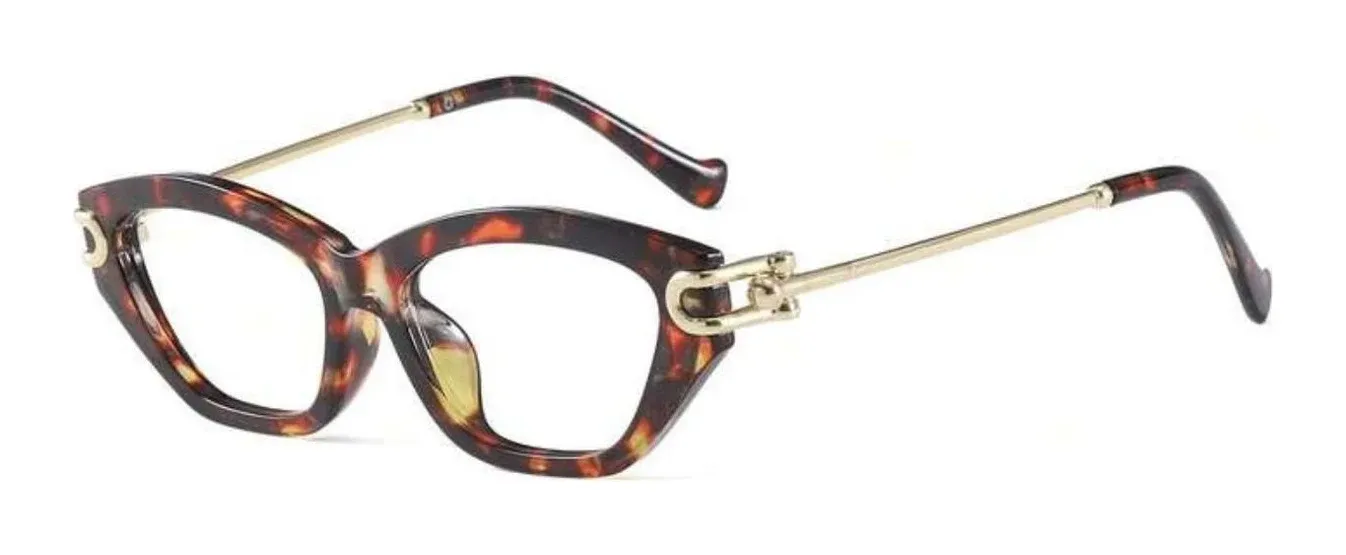 Helen Leopardo, vista frontal